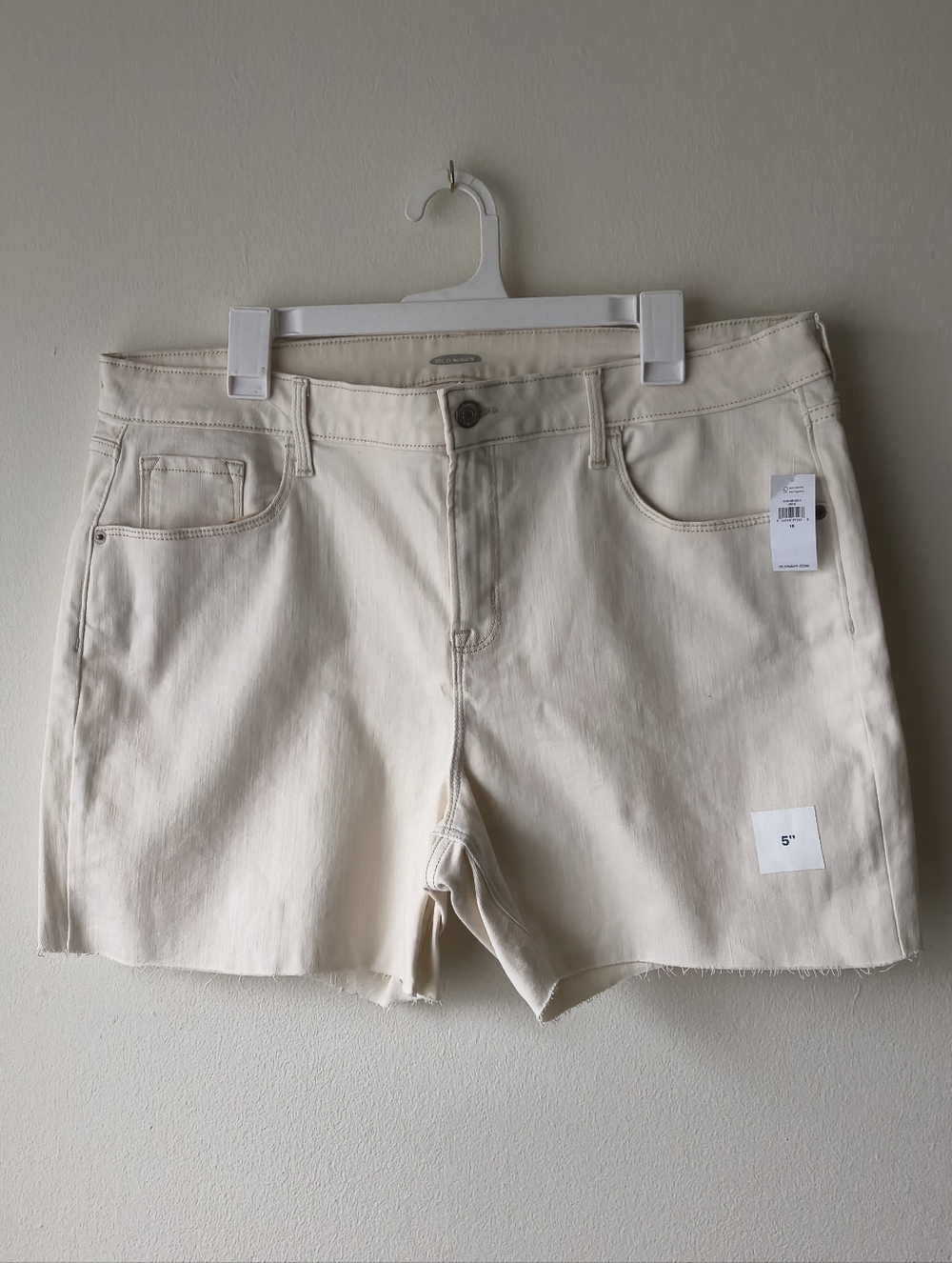 Old Navy NWT Cream High-Waisted  Denim Shorts - Size 16
